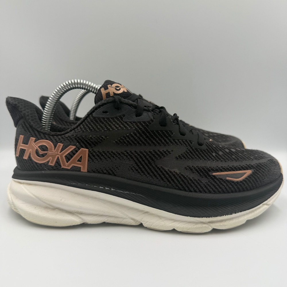 Hoka One‎ One Clifton 9 Women Size 8 Running Shoes Knit Athletic Rose Gold Black
